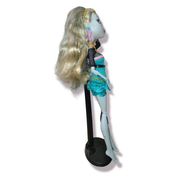 Monster High Doll Lagoona Blue School's Out incomplete with Stand - Picture 4 of 4